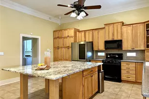 802 Main St, Bastrop, TX 78602 - Photo 19