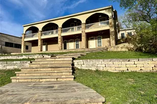 802 Main St, Bastrop, TX 78602 - Photo 37