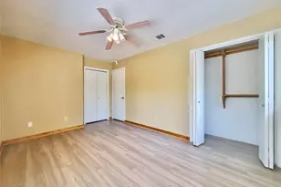 2400 Berkett Dr, Austin, TX 78745 - Photo 9