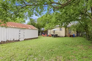911 E 37th St, Austin, TX 78705 - Photo 37