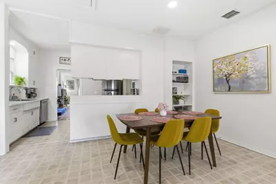 911 E 37th Street, Austin, TX 78705 - Photo 17