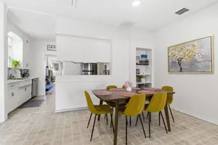 911 E 37th St, Austin, TX 78705 - Photo 17