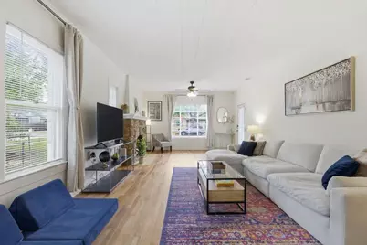 911 E 37th Street, Austin, TX 78705 - Photo 9
