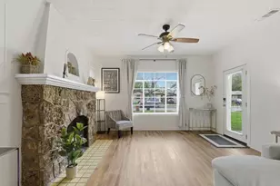 911 E 37th St, Austin, TX 78705 - Photo 5