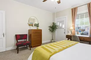 911 E 37th St, Austin, TX 78705 - Photo 27