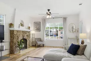 911 E 37th St, Austin, TX 78705 - Photo 7