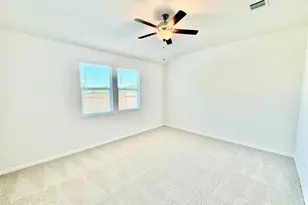 1824 S Main St, Kyle, TX 78640 - Photo 3
