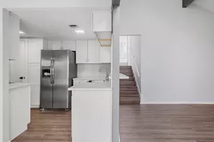 6205 Shadow Valley Dr, Austin, TX 78731 - Photo 9