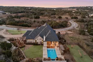 18101 Vistancia Dr, Dripping Springs, TX 78620 - Photo 5