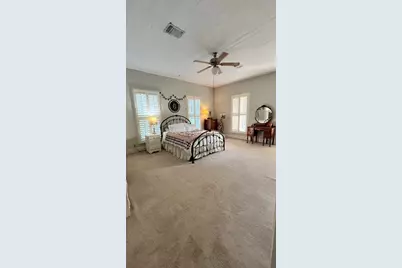 636 Franklin Street S, La Grange, TX 78945 - Photo 5