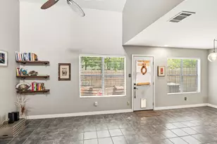 512 Eberhart Ln, Austin, TX 78745 - Photo 5