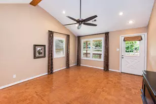 877 Hollow Bend Unit, Caldwell, TX 77836 - Photo 3