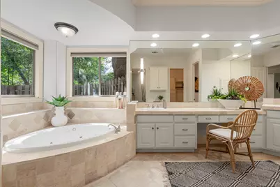 6000 Little Bull Cove, Austin, TX 78731 - Photo 15