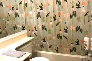 915 W 22nd 1/2 St, Austin, TX 78705 - Photo 11