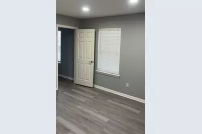 310 W Murray Street, Manor, TX 78653 - Photo 5