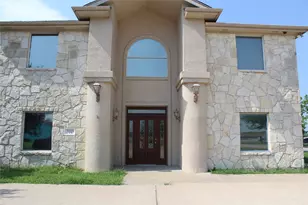 310 W Murray St, Manor, TX 78653 - Photo 1