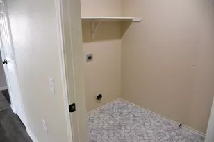 12328 Sky Harbor Dr, Del Valle, TX 78617 - Photo 19