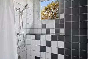 1810 W 29th St, Austin, TX 78703 - Photo 29