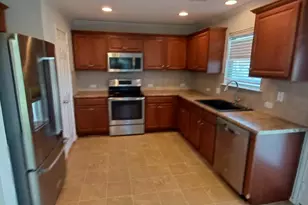 325 Wimberley St, Hutto, TX 78634 - Photo 5