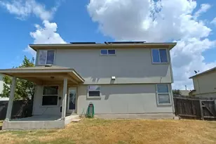 325 Wimberley St, Hutto, TX 78634 - Photo 5