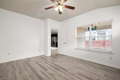 101 Song Sparrow Cove, Kyle, TX 78640 - Photo 11