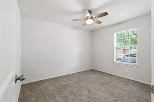 18420 Cloudmore Ln, Elgin, TX 78621 - Photo 13