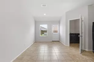 18420 Cloudmore Ln, Elgin, TX 78621 - Photo 11