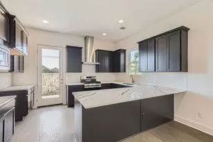 1531 N Red Bud Ln, Round Rock, TX 78665 - Photo 3