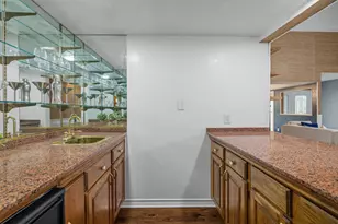 8131 Forest Mesa Dr, Austin, TX 78759 - Photo 11