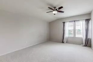 13708 Sierra Wind Ln, Elgin, TX 78621 - Photo 13