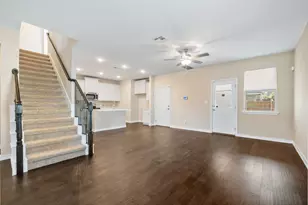 403 Stinchcomb Rd, Hutto, TX 78634 - Photo 5