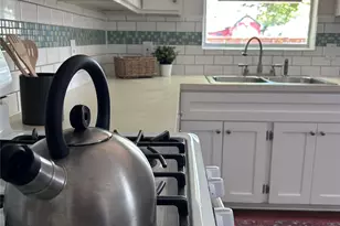1702 Willow St, Austin, TX 78702 - Photo 9