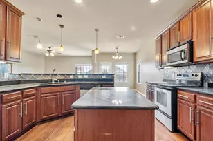 120 Emory Fields Dr, Hutto, TX 78634 - Photo 19