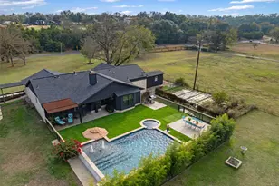 50 S Bear Creek Rd, Liberty Hill, TX 78642 - Photo 33