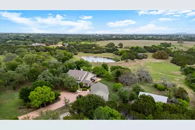 201 Shady Oaks Trail, Liberty Hill, TX 78642 - Photo 37