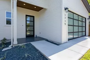 1719 Bunche Rd, Austin, TX 78721 - Photo 3