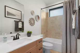 17716 Rolling Dr, Manor, TX 78653 - Photo 5