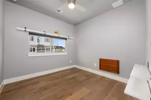 1310 Cedar Ave, Austin, TX 78702 - Photo 23