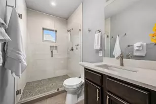 1310 Cedar Ave, Austin, TX 78702 - Photo 19
