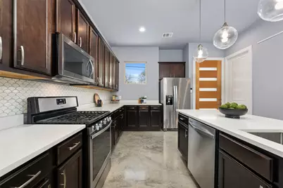 1310 Cedar Avenue, Austin, TX 78702 - Photo 11