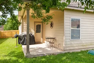 1016 Hondo Ln, Hutto, TX 78634 - Photo 17