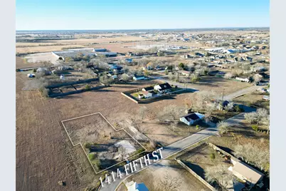 1414 Fifth Street, Lockhart, TX 78644 - Photo 1