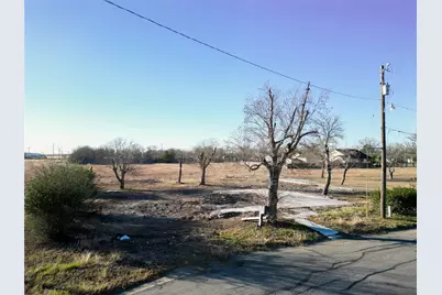 1414 Fifth Street, Lockhart, TX 78644 - Photo 7