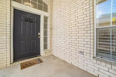 409 E Austin Avenue, Round Rock, TX 78664 - Photo 7