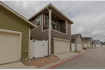 7915 Mellencamp Drive, Austin, TX 78744 - Photo 23