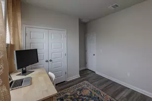 7915 Mellencamp Dr, Austin, TX 78744 - Photo 17