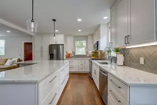 2400 Canterbury St, Austin, TX 78702 - Photo 3