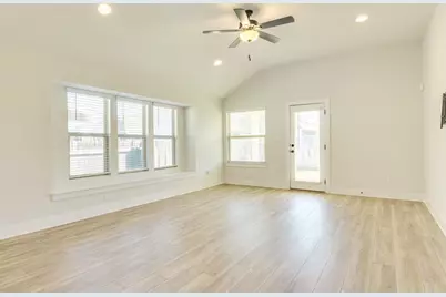 122 Biscayne Bay Bend, Kyle, TX 78640 - Photo 11