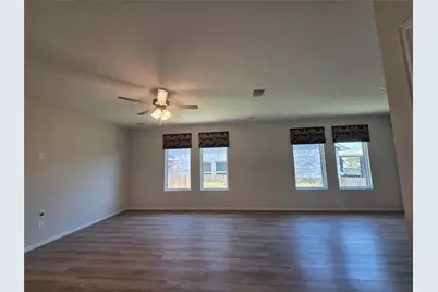 8902 Grand Western, Converse, TX 78109 - Photo 3