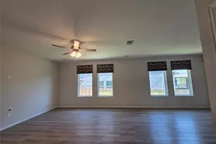 8902 Grand Western, Converse, TX 78109 - Photo 3